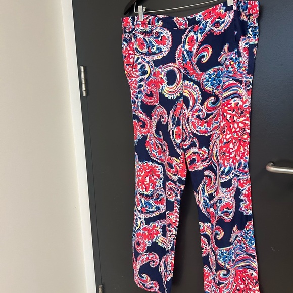 Lilly Pulitzer XL cotton Blue and Red Boot Cut Flare Pants EUC pockets cute!!! - Picture 11 of 12